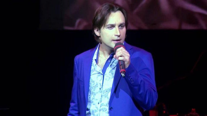 Vladislav Kosarev şarkıcısı